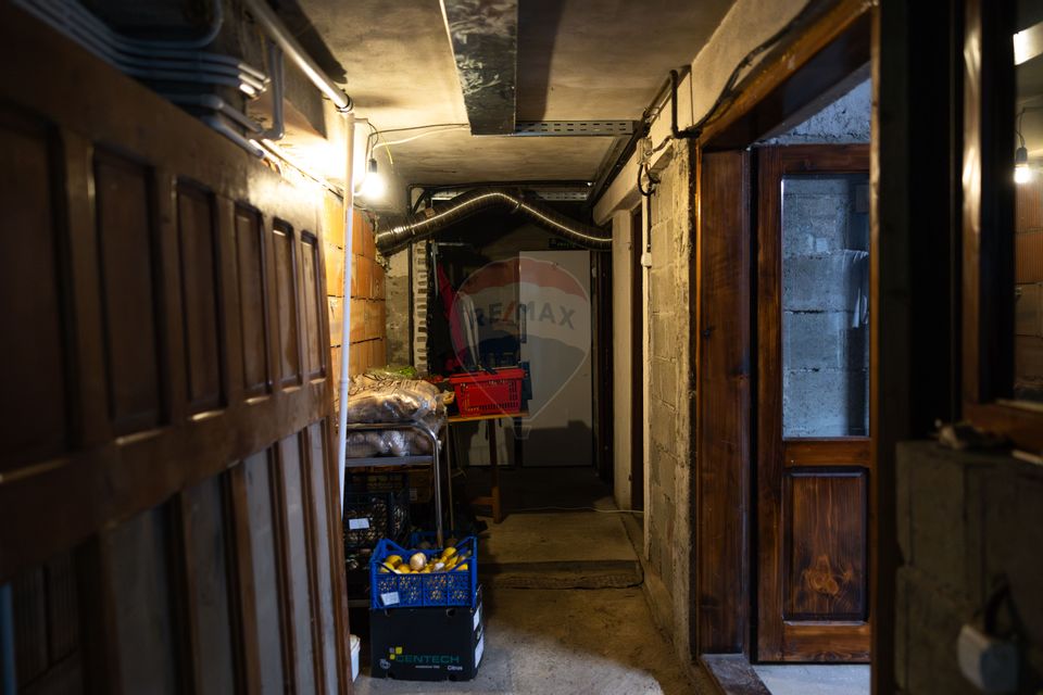 Casa spatioasa de vanzare