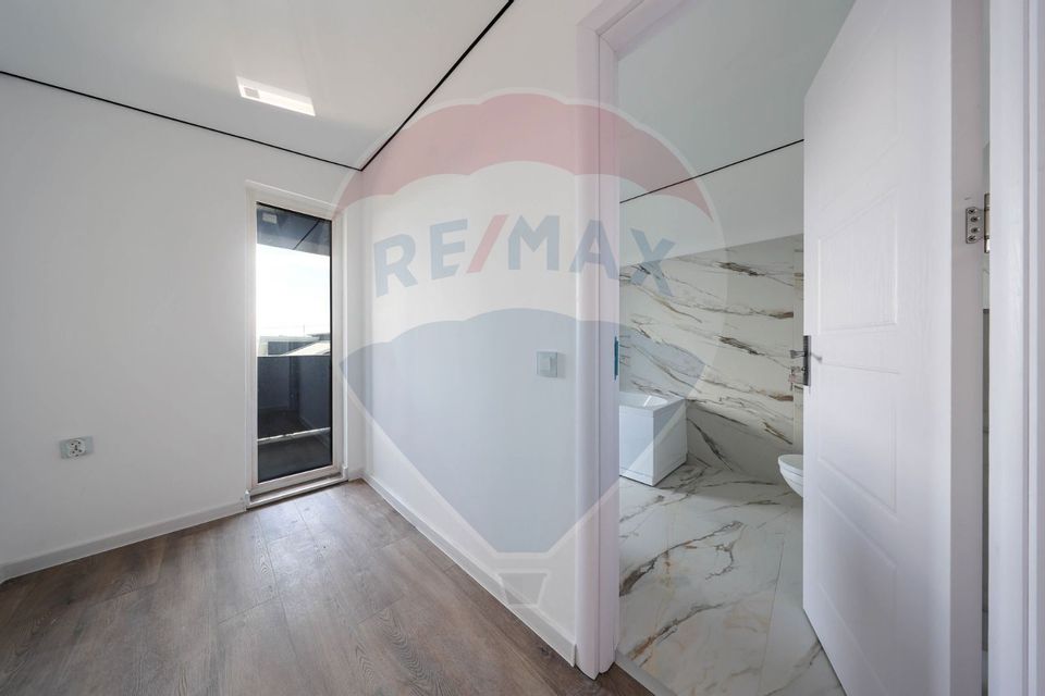 4 room House / Villa for sale