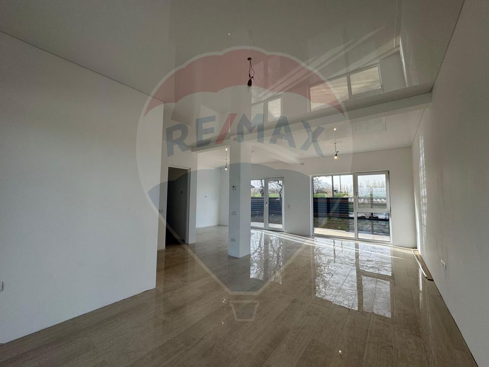 4 rooms villa in a residential assembly in Cernavoda / Seimenii Mici
