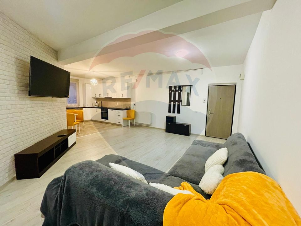 Apartament de închiriat în Sibiu - 3 camere si balcon - zona Hipodrom