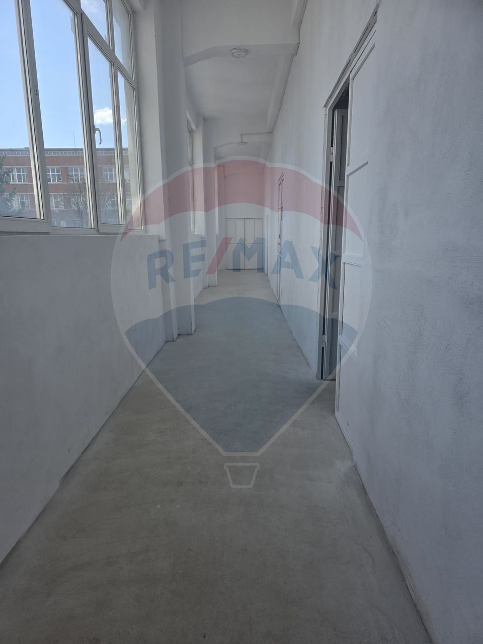 Spațiu 202 mp etaj 3 lift marfa Baicului ideal atelier , sala sport