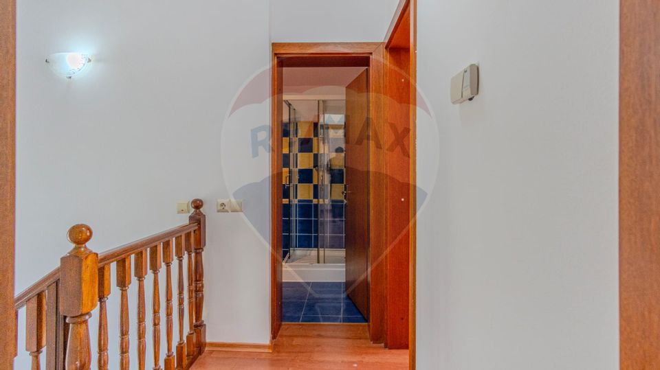 Casa CU POVESTE rezidential/ vacanta in Teliu cu 1700 mp teren!