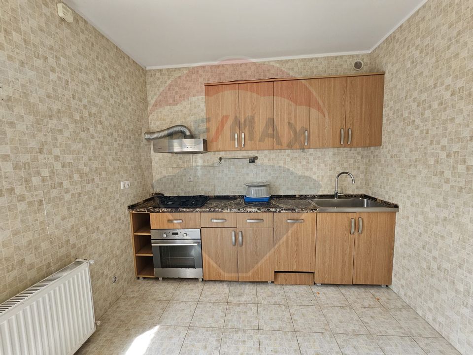 5 room House / Villa for sale, Central area