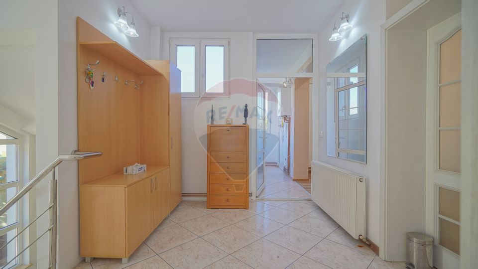 Comision 0% | Casă individuală | Garaj | Acces auto | Teren 591 mp |