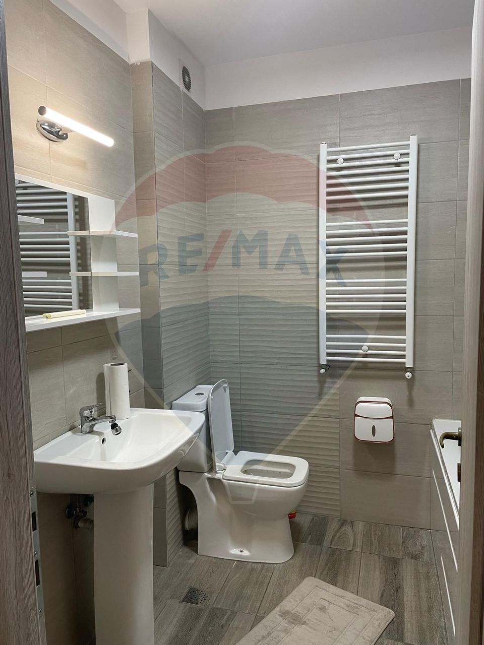 Apartament cu 2 camere de vânzare | Metalurgiei | Cartierul Solar