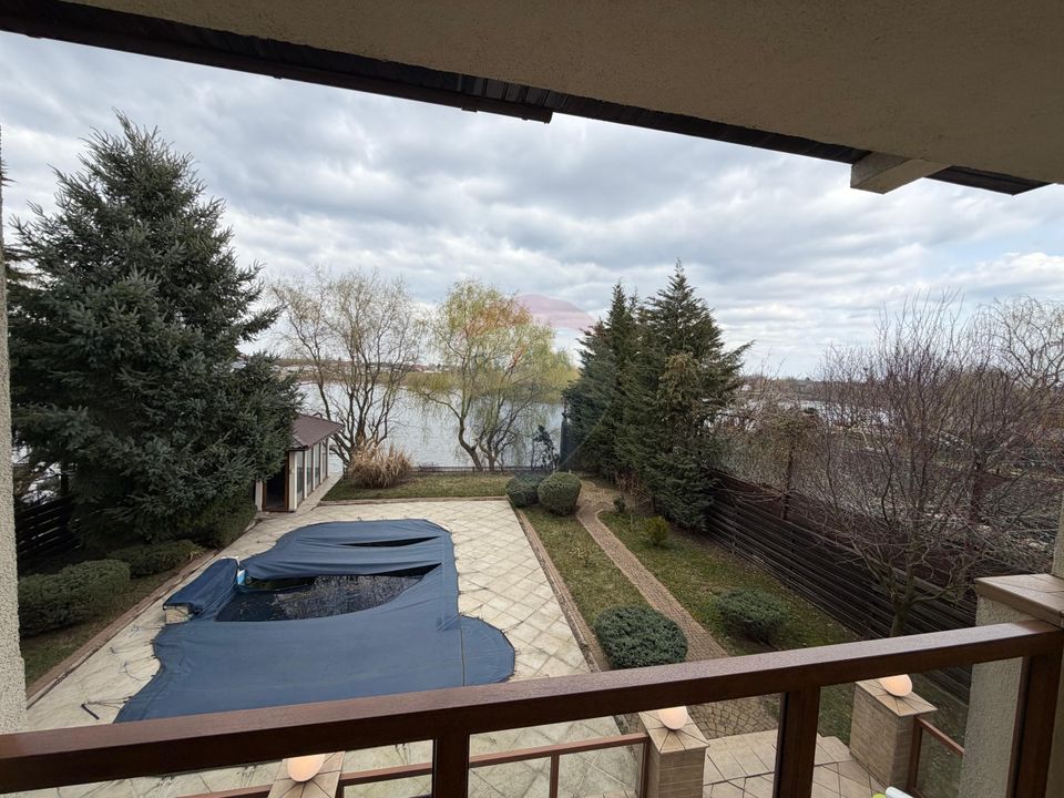 9 room House / Villa for sale