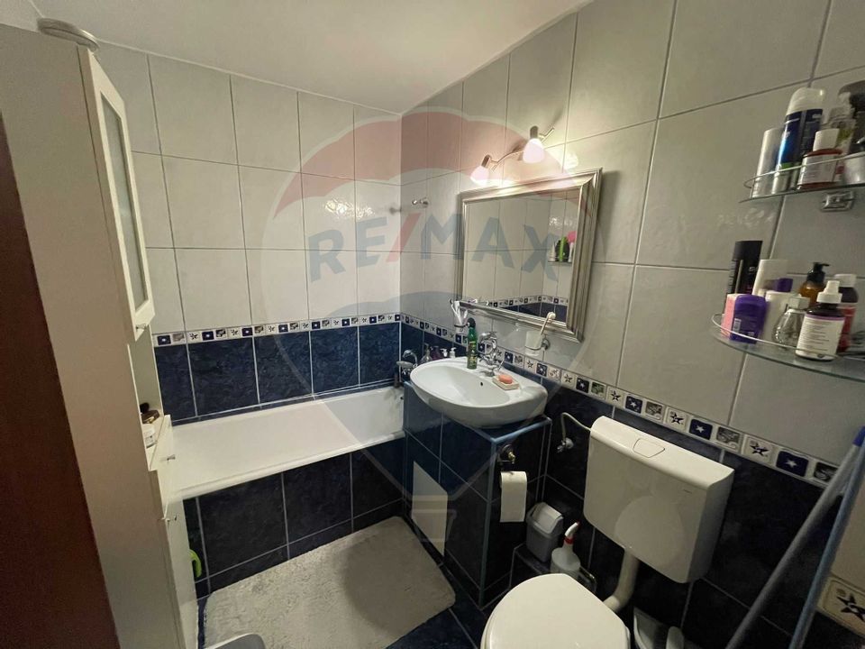 Apartament cu 3 camere de închiriat în zona Manastur