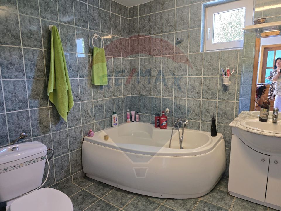 4 room House / Villa for sale