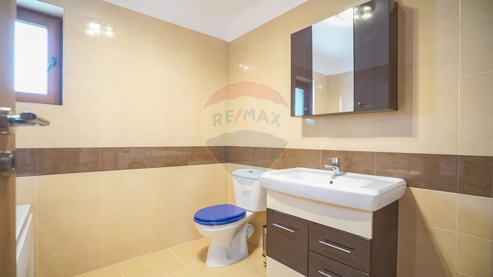 REZERVAT ! Apartament lux 3 camere