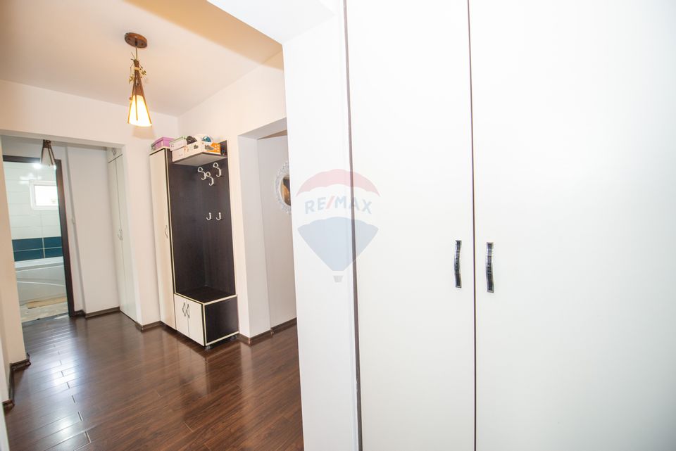 Apartament de vanzare 4 camere Buzoieni Rahova
