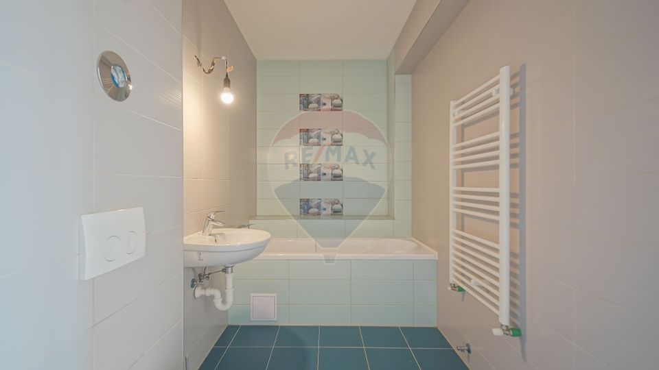 Apartament nelocuit cu priveliste deosebita|parcare|boxa