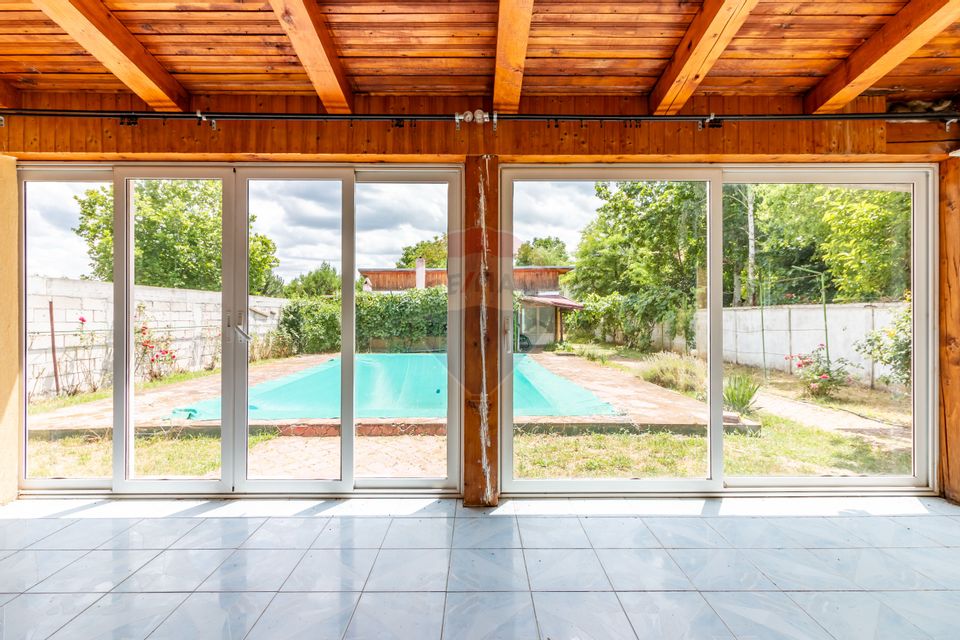 Snagov Villa for Sale | Pool, Orchard, 8 Rooms | 3077 sqm land