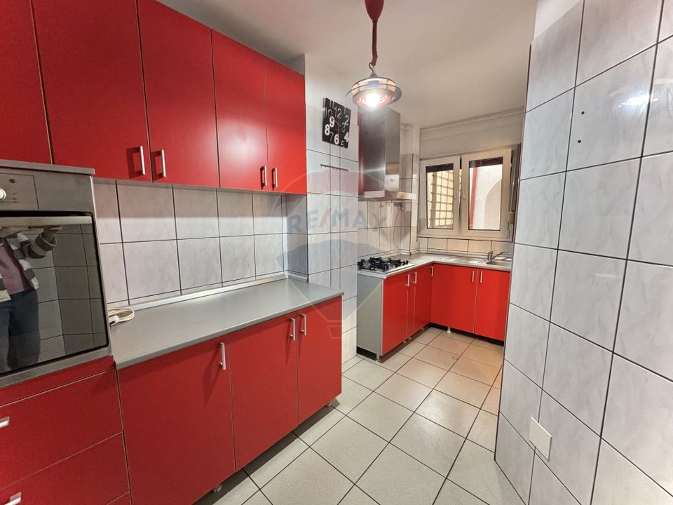 Casa / Vila cu 7 camere de vanzare în zona Domenii