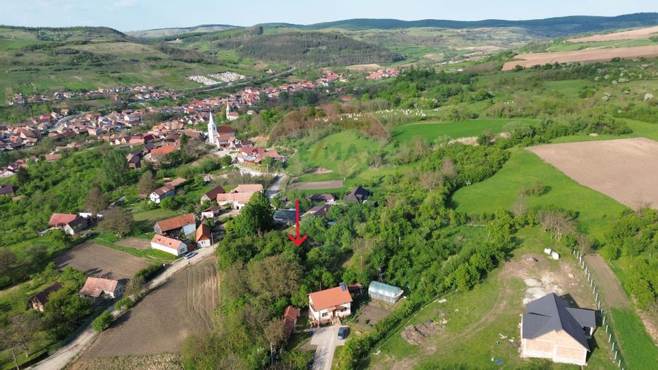 Teren intravilan 3.269 mp în Slimnic–panorama superbă, 15 km de Sibiu