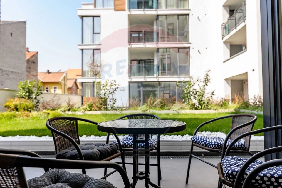 Apartament cu 3 camere de inchiriat LUX ARAD PLAZA - Zona Ultracentral