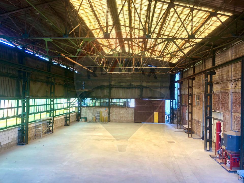 Spațiu industrial de 550mp de închiriat în zona Periferie