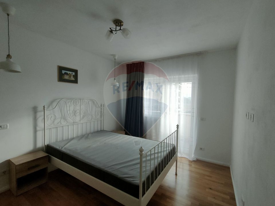 Apartament cu 3 camere de vanzare