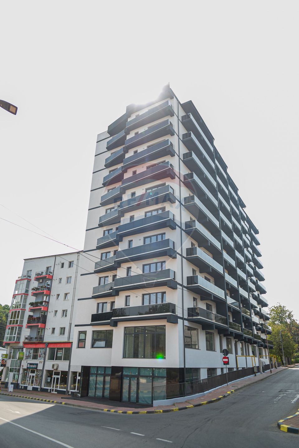 195sq.m Office Space for sale, Central area