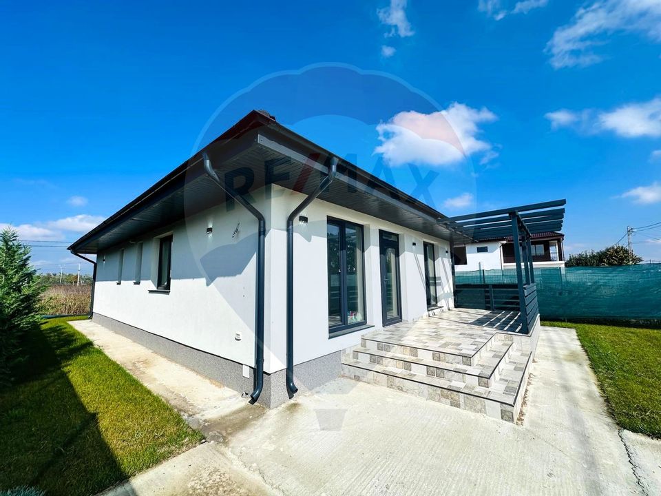 Casa noua, individuala, stil american - Crevedia