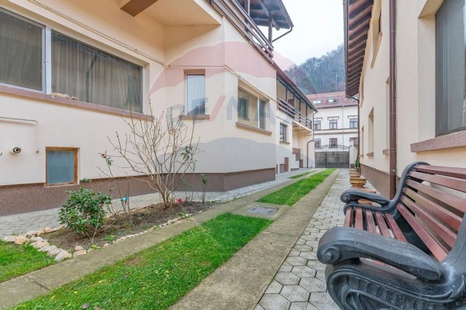 18 room Hotel / Pension for sale, Central area