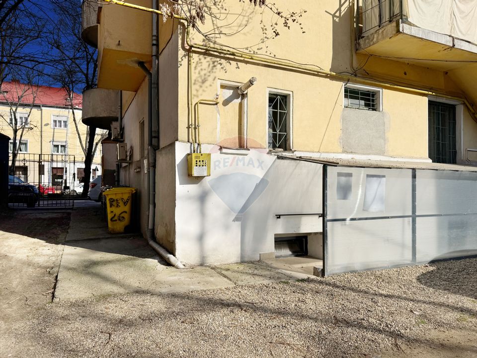 ULTRACENTRAL SPATIU COMERCIAL SAU DEPOZITARE