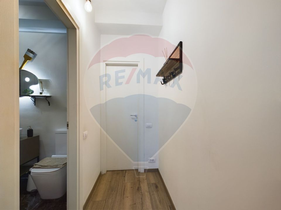 Apartament superb cu 3 camere de vanzare pe Bulevardul Dacia