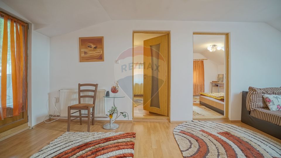 De vanzare vilă cu 5 camere, curte și garaj, în Șchei