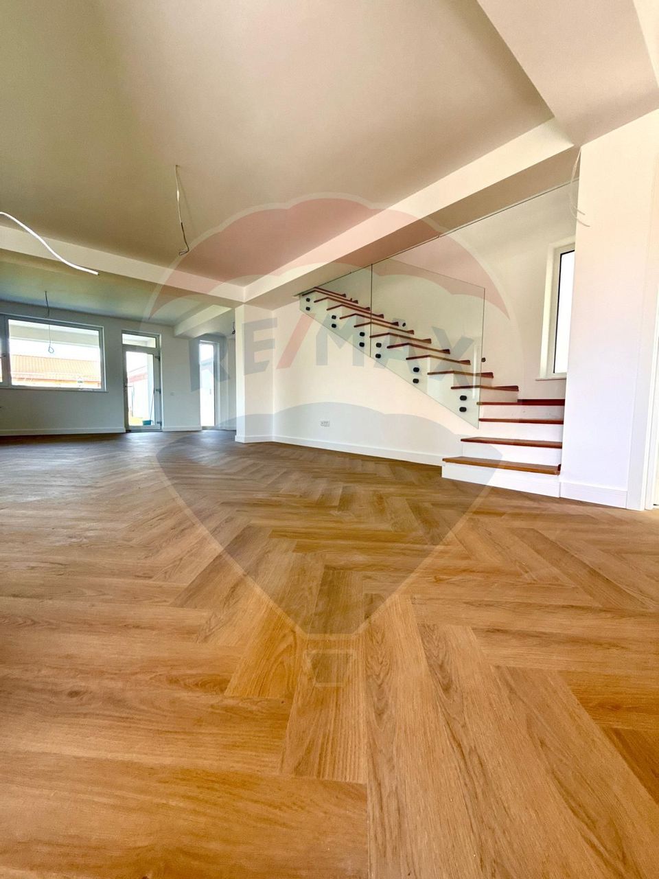 4 room House / Villa for sale