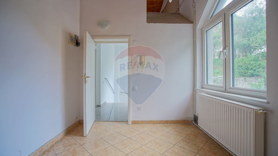 11 room House / Villa for sale, Schei area