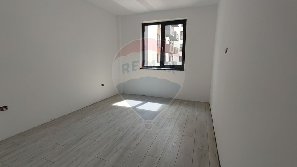 3 room Apartment for sale, Lipoveni area