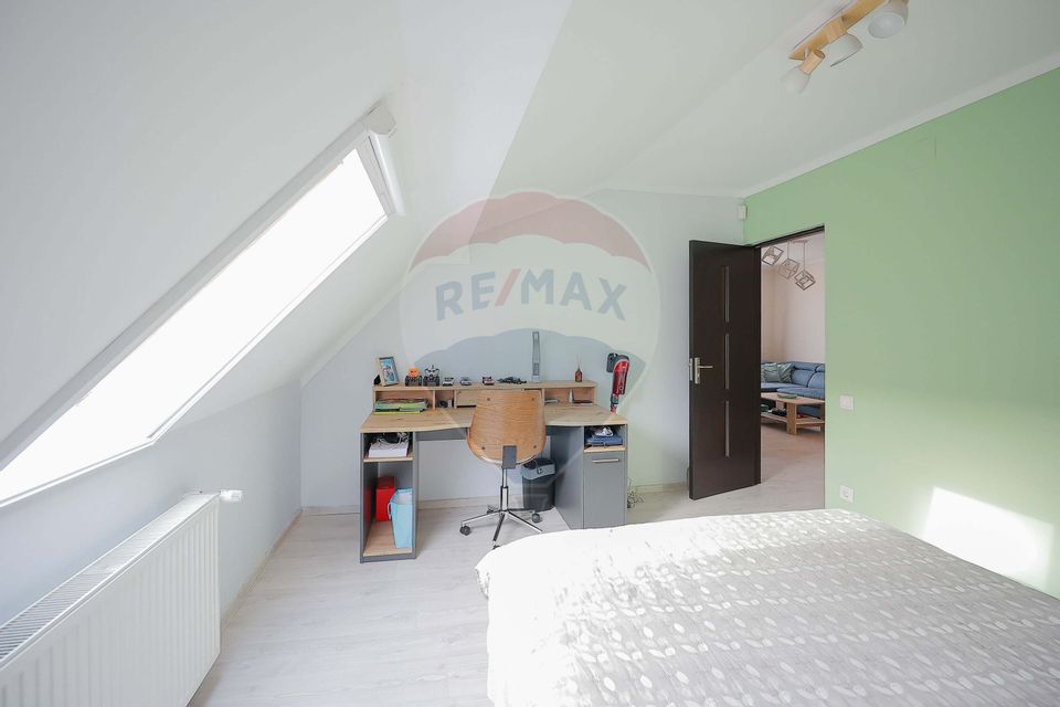 5 room Apartment for sale, Central area