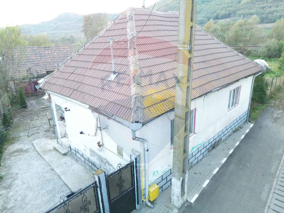 Casă de vânzare cu 3 camere în Axente Sever, județul Sibiu