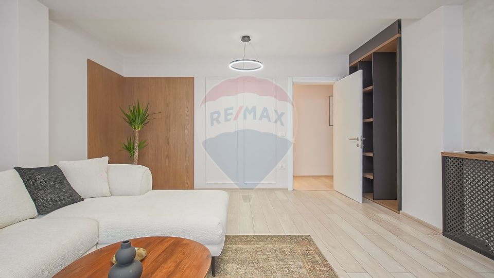 De inchiriat | Apartament 3 camere | Loc de parcare | Zona Tractorul