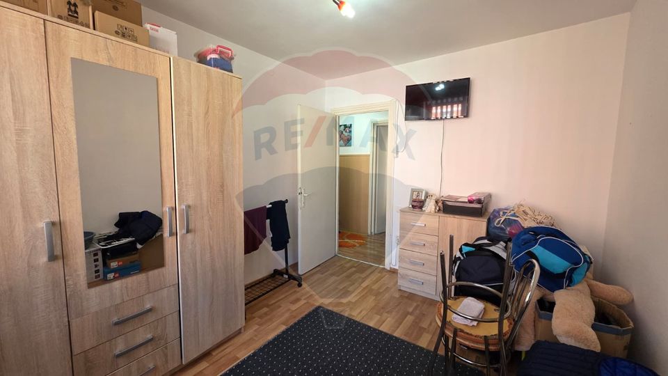 Apartament cu 3 cam de vânzare, str. Feleac, G. Campului