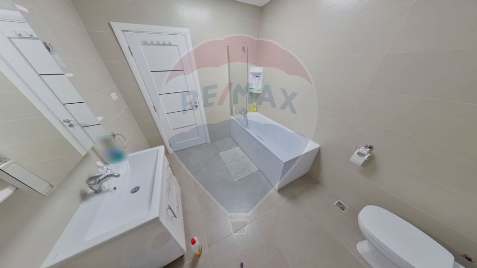 Casă / Vilă cu 6 camere de vânzare în zona Est