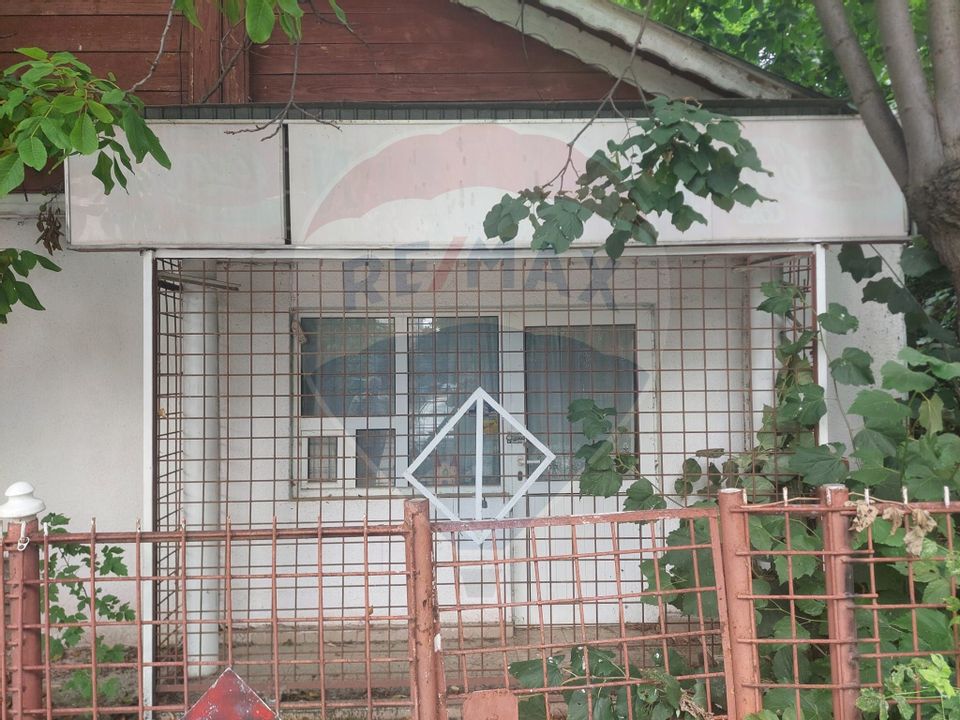 Spatiu comercial de inchiriat Bacau cladire separata