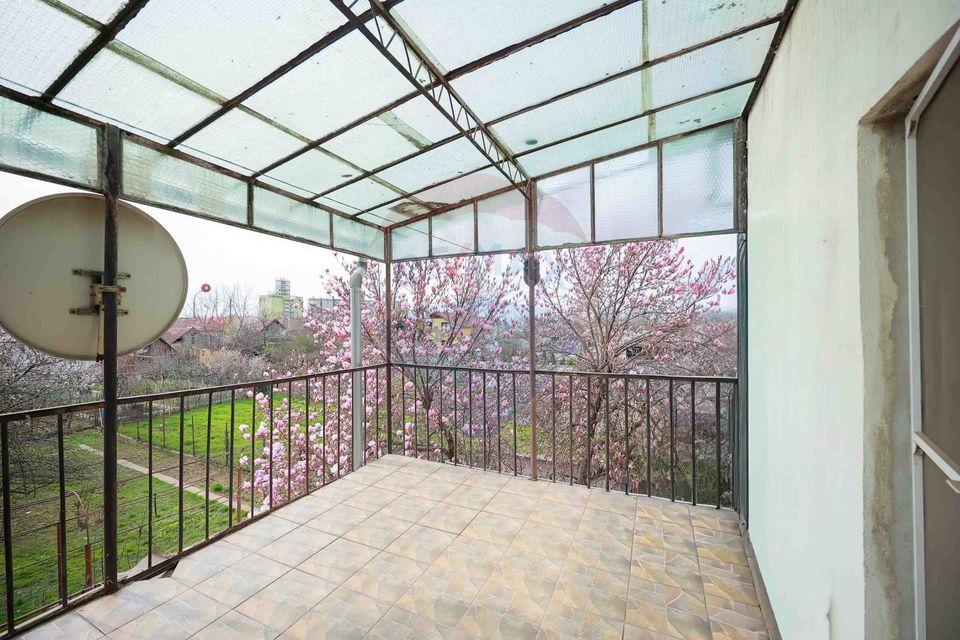 8 room House / Villa for sale, Iosia area