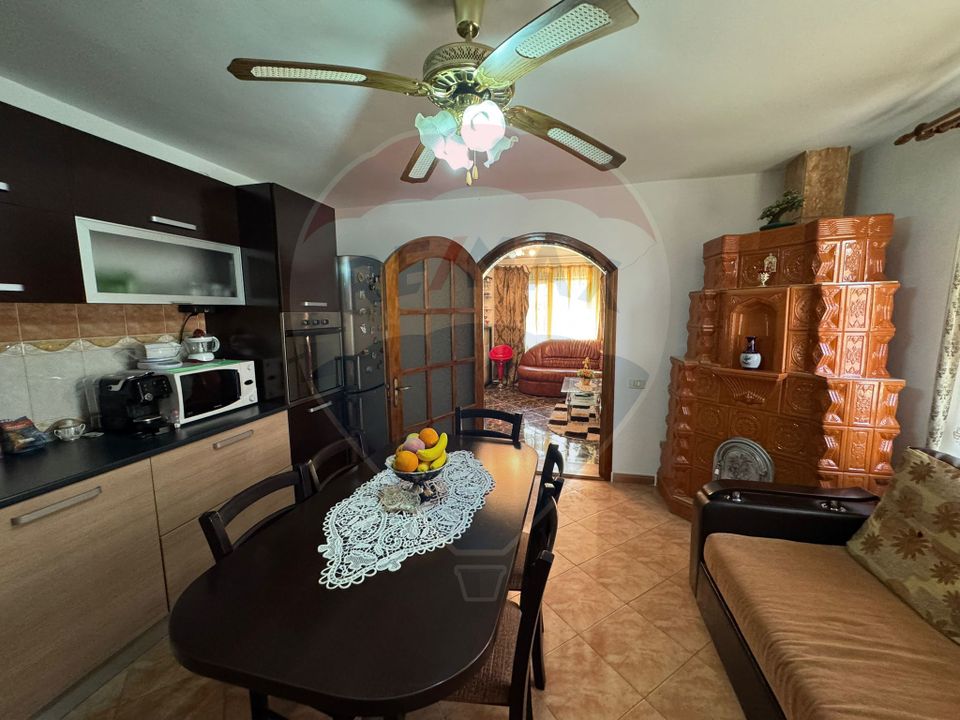 6 room House / Villa for sale