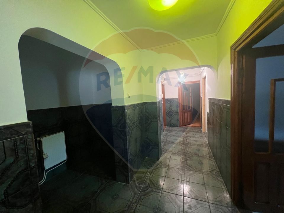 Spațiu comercial în zona Lupeni