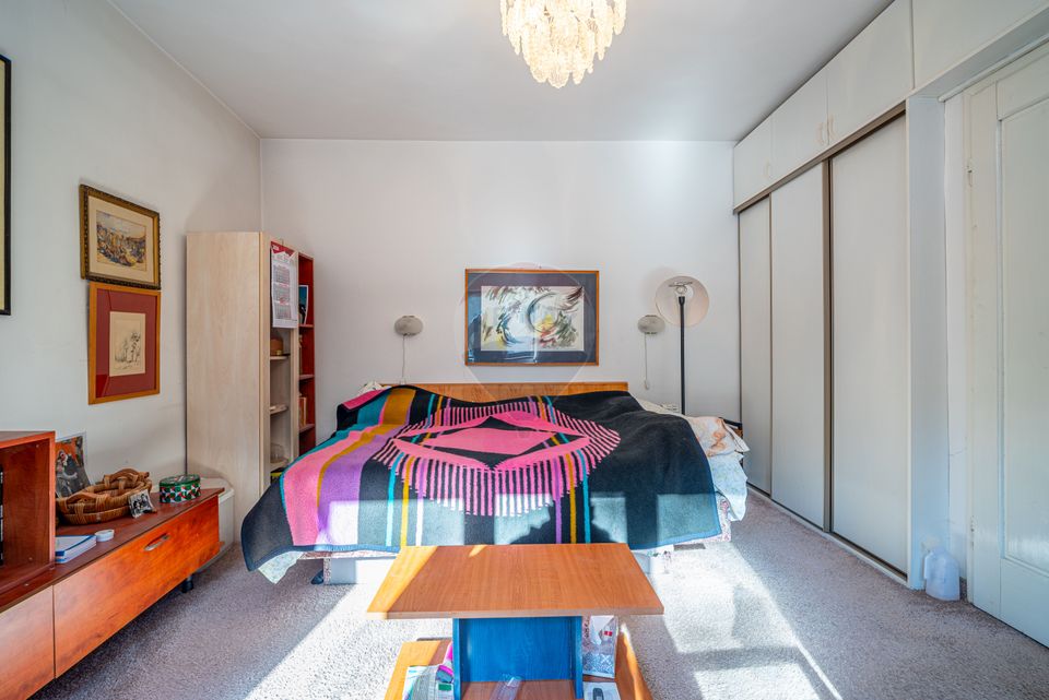 5 room House / Villa for sale, Central area