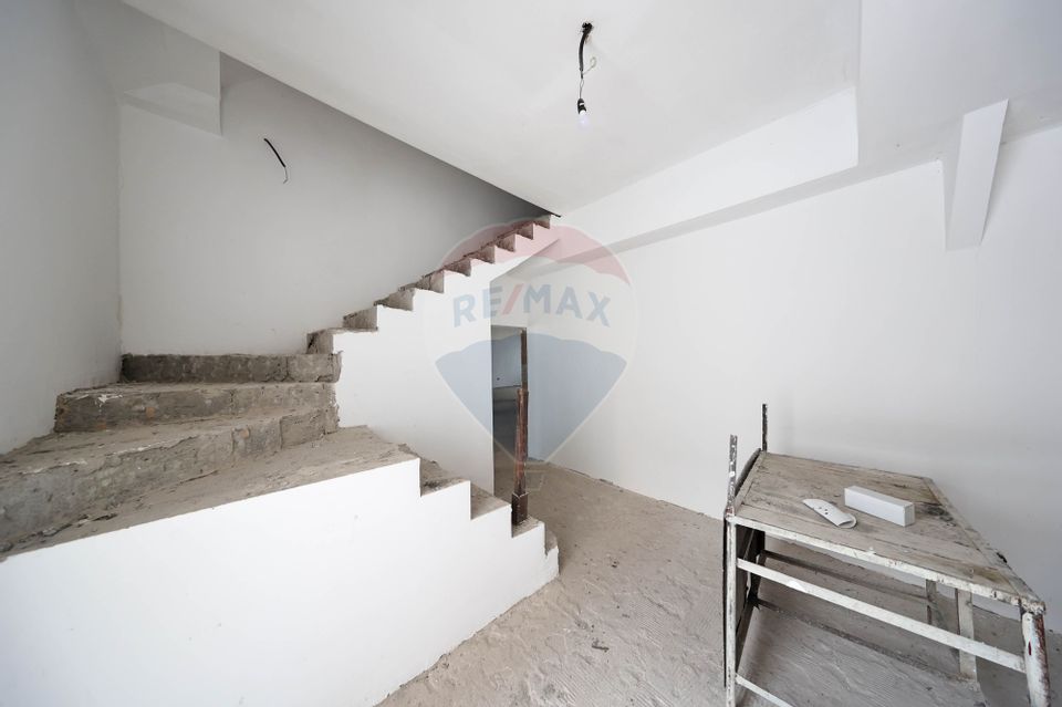1,500sq.m Industrial Space for sale, Grivitei area