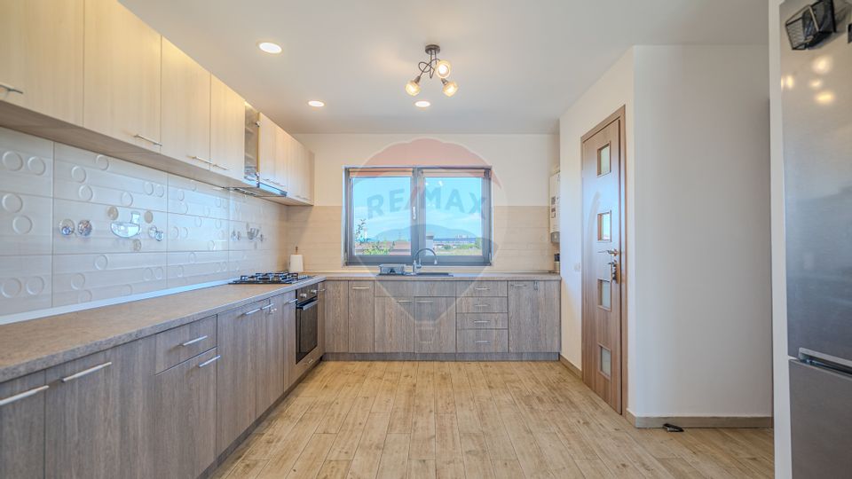 Comision 0 | Casă de închiriat Pet friendly 120 mp utili, teren 350 mp