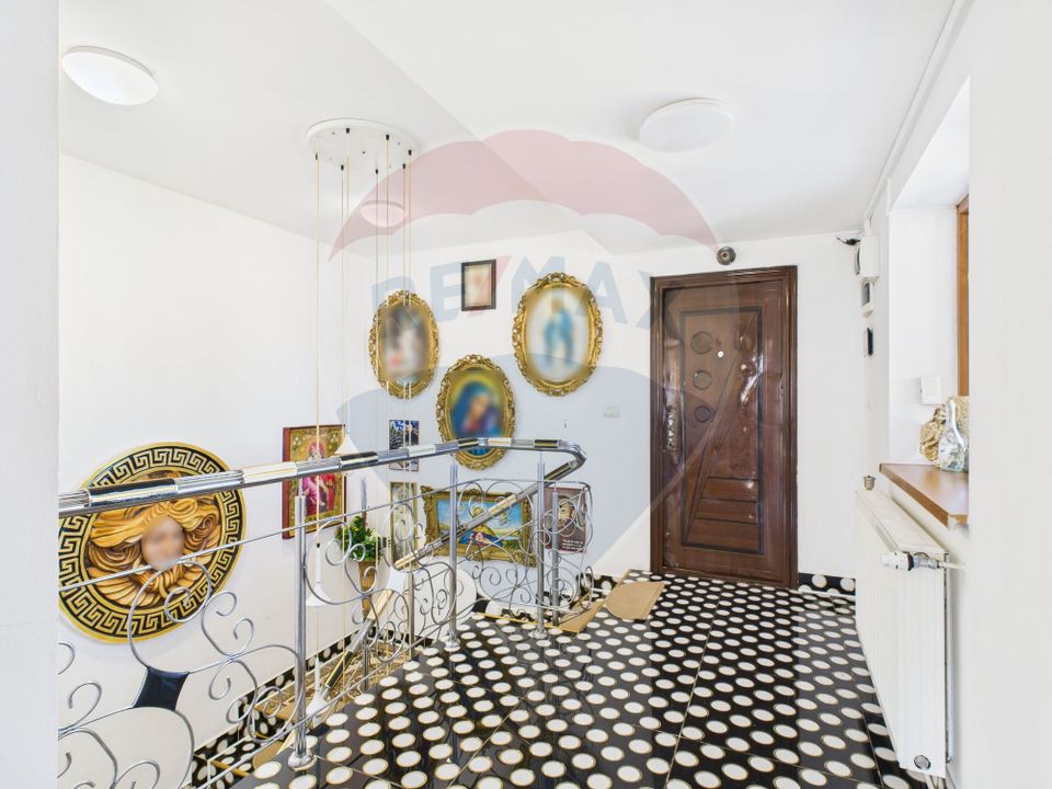 De vanzare| Casa cu piscina, saune si design elegant- Zona Matasari