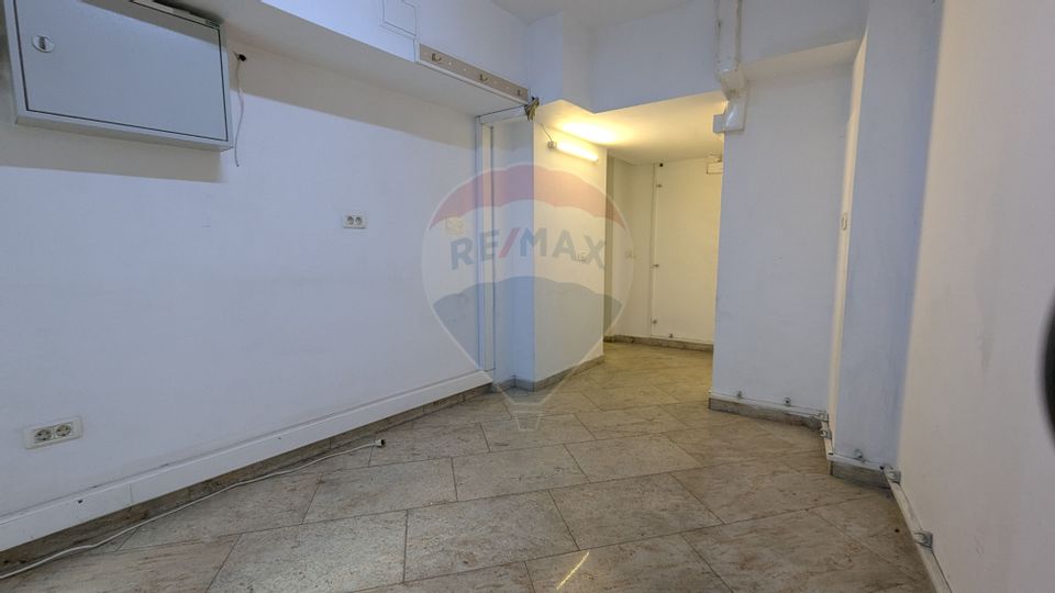 181.6sq.m Commercial Space for sale, Ultracentral area