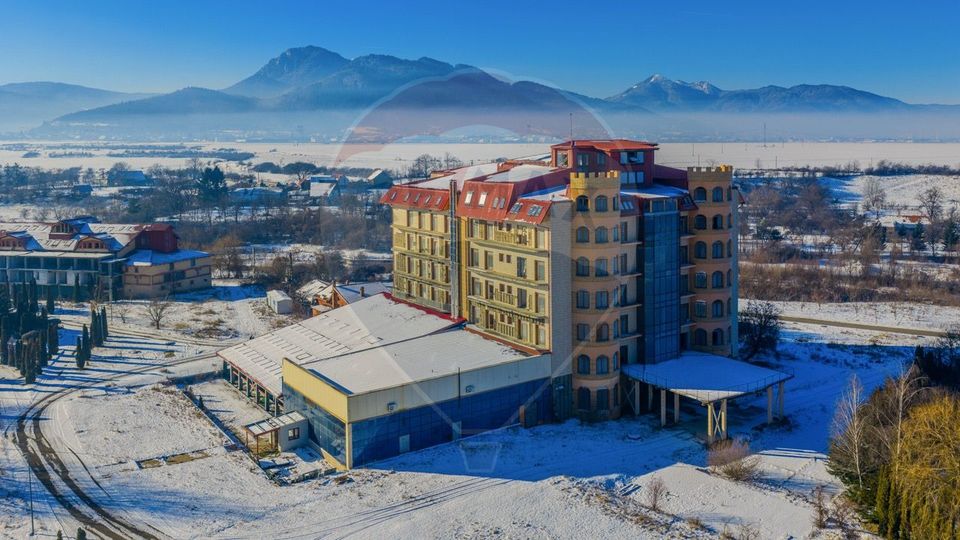 Activ Hotelier SubEvaluat | 18.000 mp construiti | 3 ha teren | BRASOV