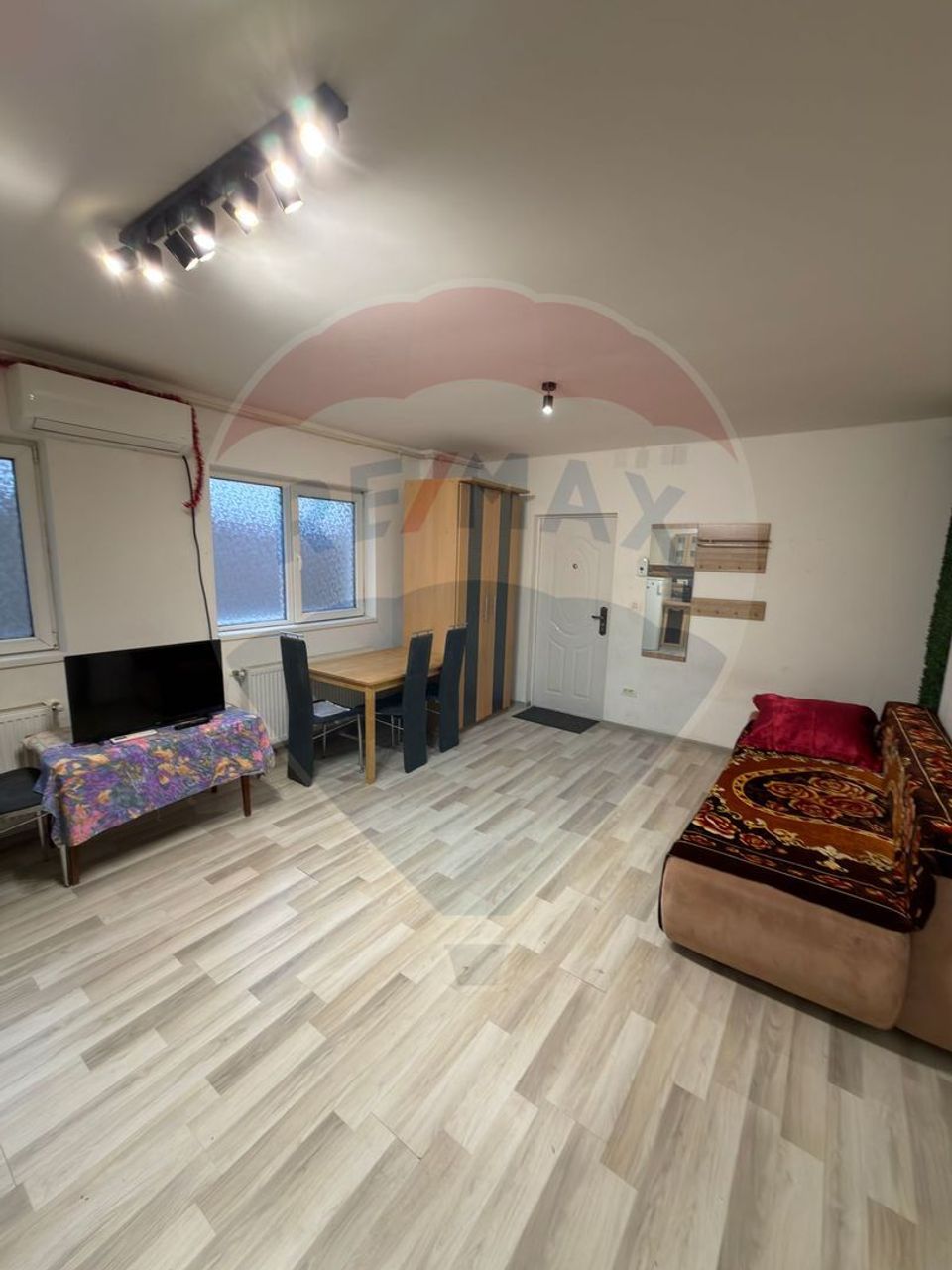 Apartament cu 2 camere de închiriat în zona Functionarilor