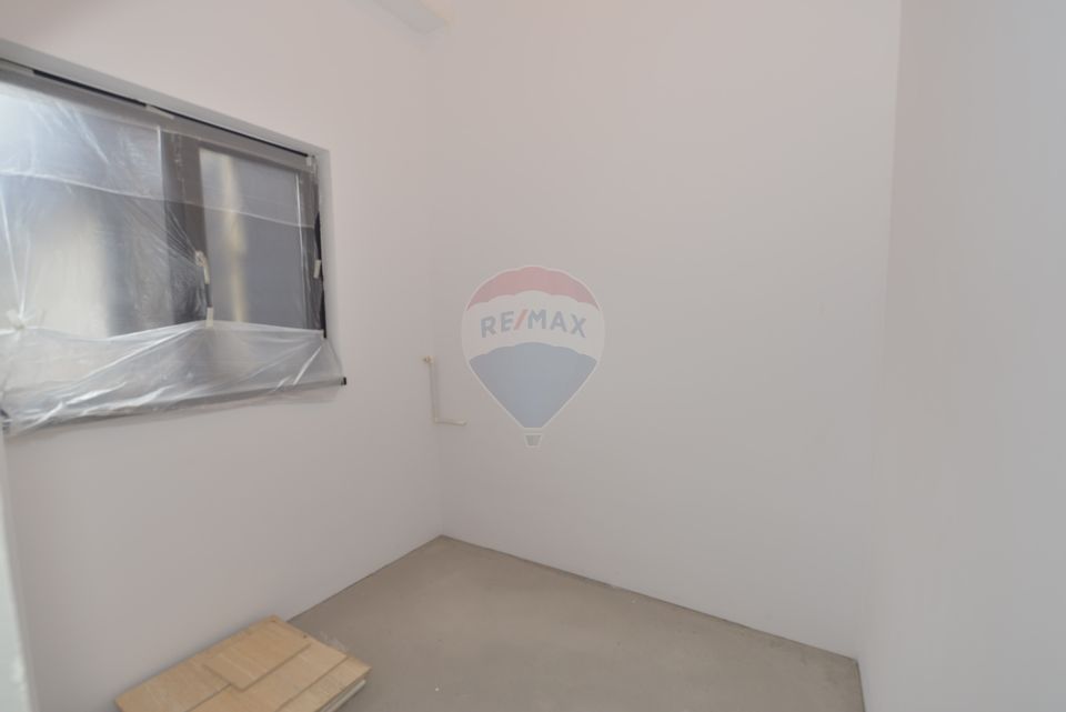 120sq.m Commercial Space for rent, Titulescu area