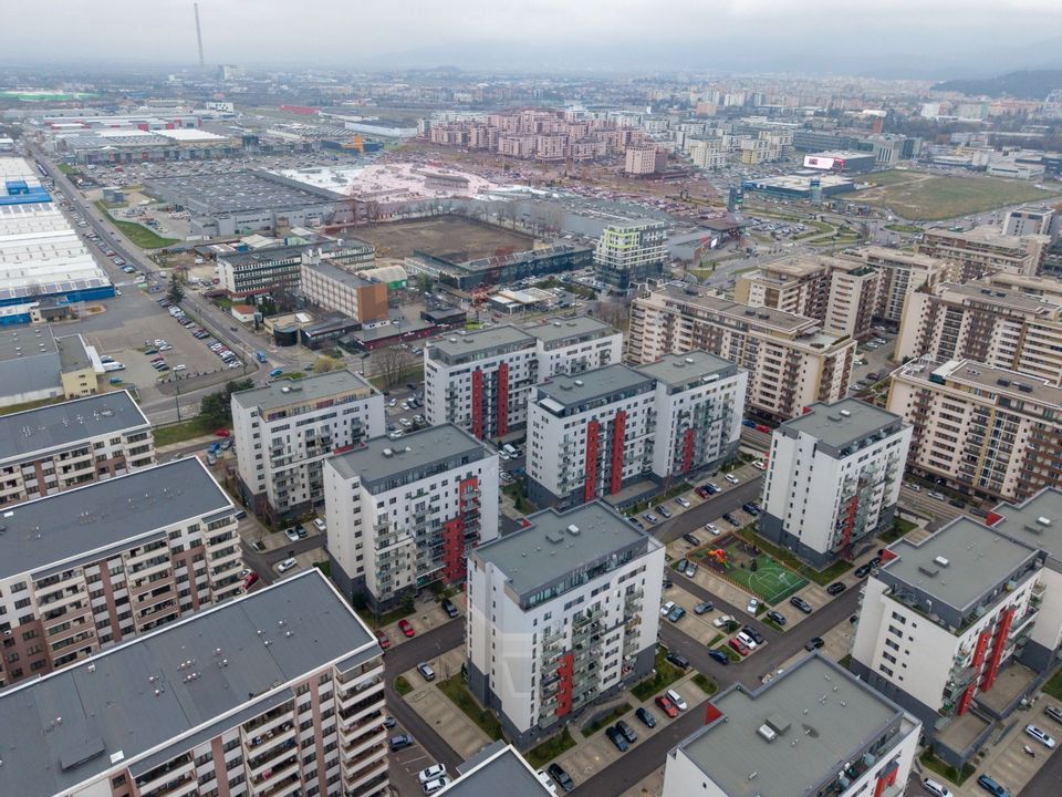 3 room Apartment for sale, Tractorul area