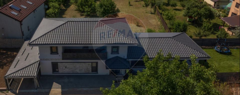 5 room House / Villa for sale