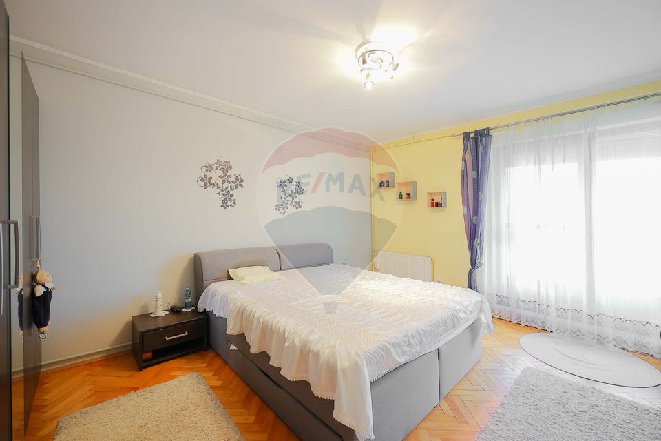 7 room House / Villa for sale, Cantemir area